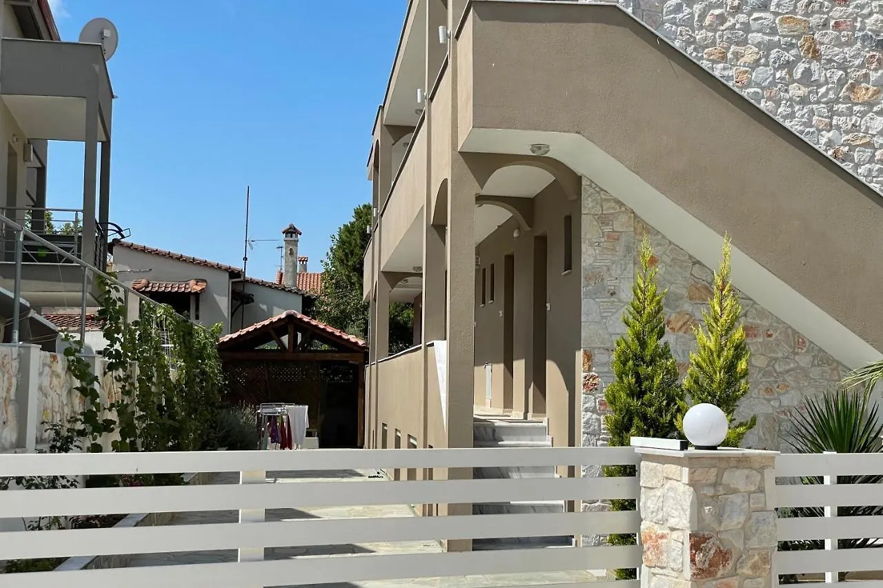 Royals Apartments Nikiti