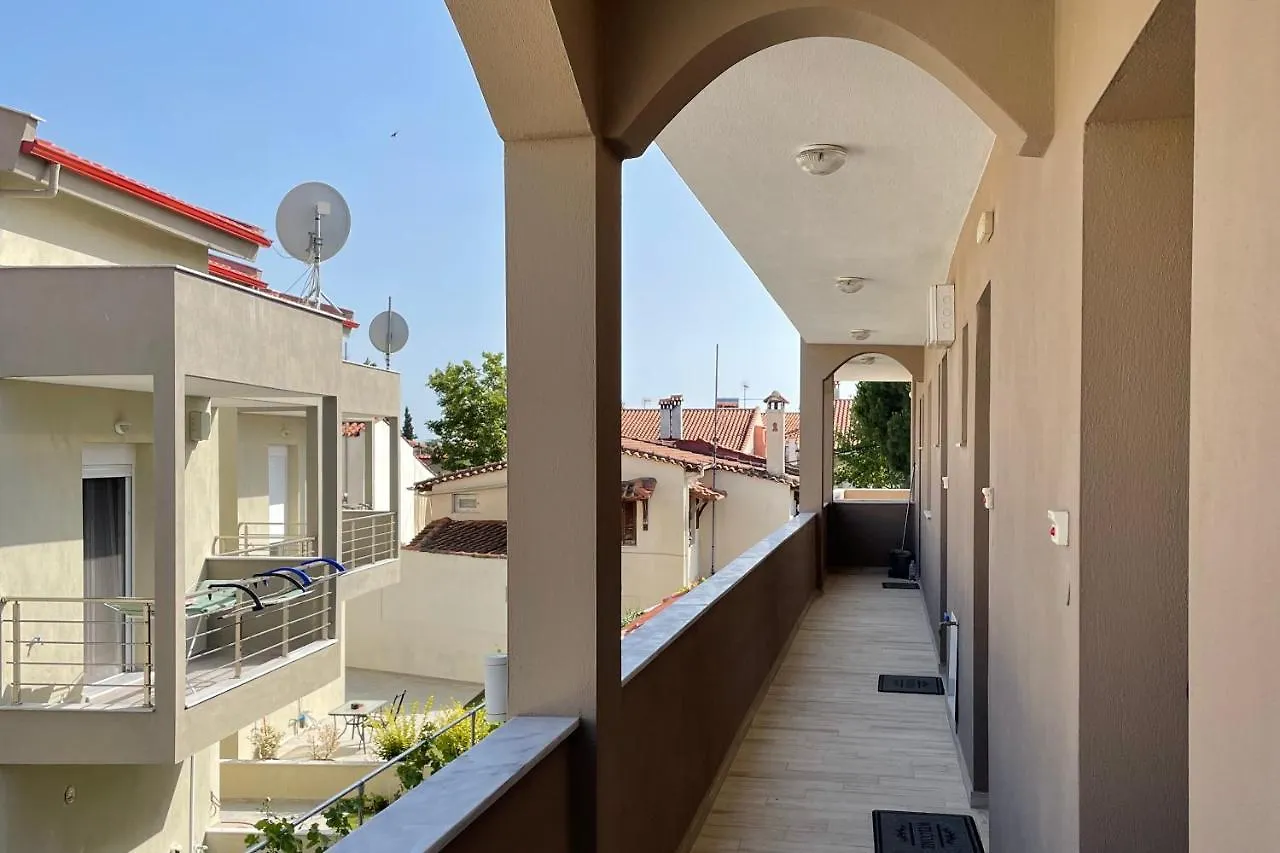 Royals Apartments Νικήτη