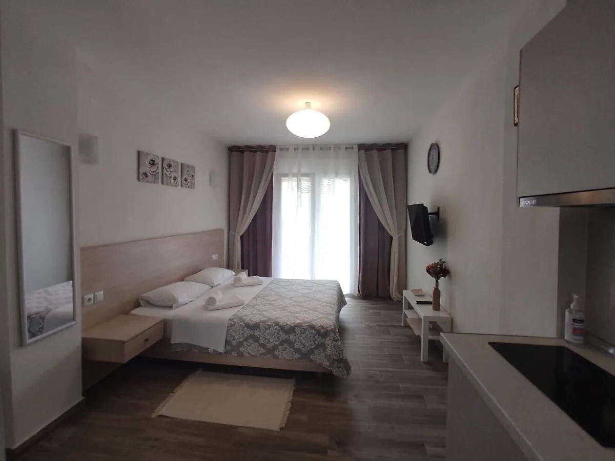 Royals Apartments Nikiti