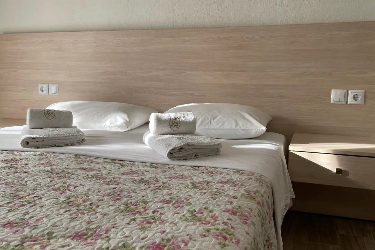 Royals Apartments Nikiti