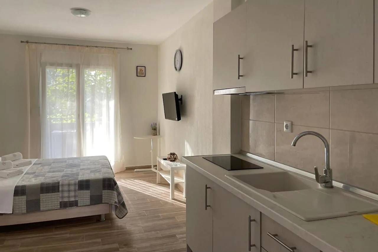 Royals Apartments Nikiti  Greece