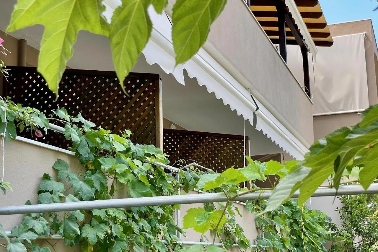 Royals Apartments Nikiti