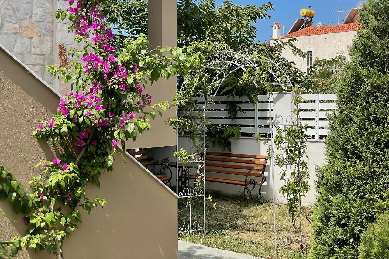 Royals Apartments Nikiti  Greece