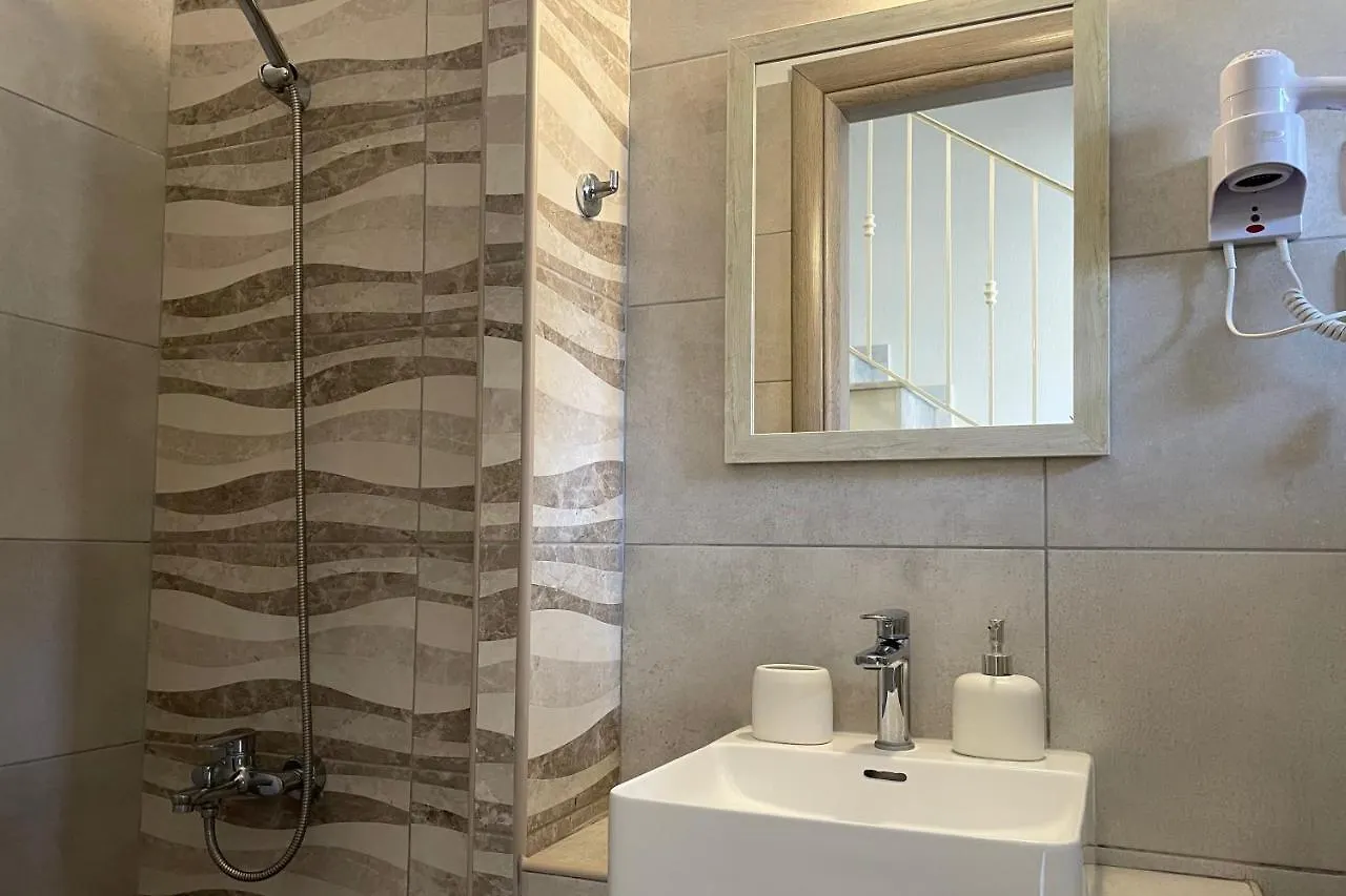 Royals Apartments Nikiti