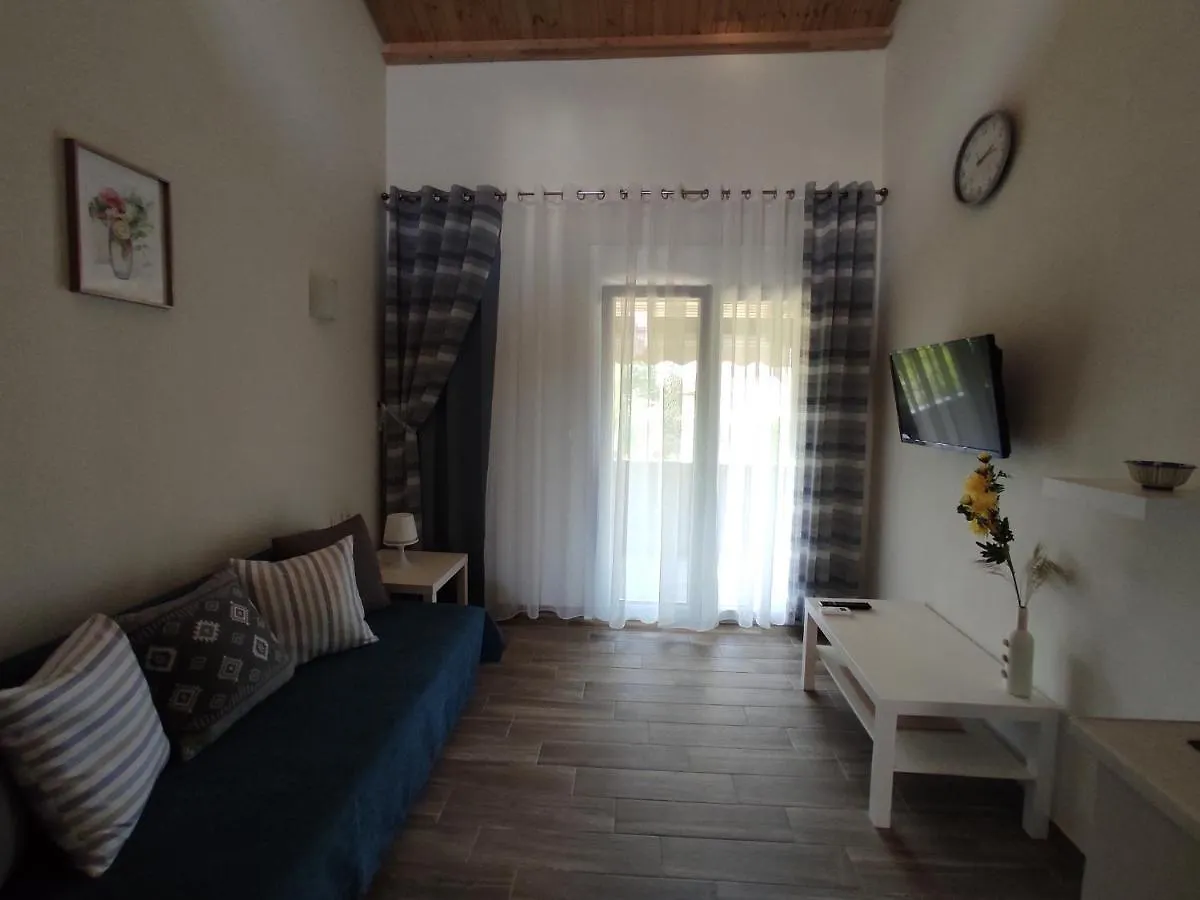 Royals Apartments Nikiti